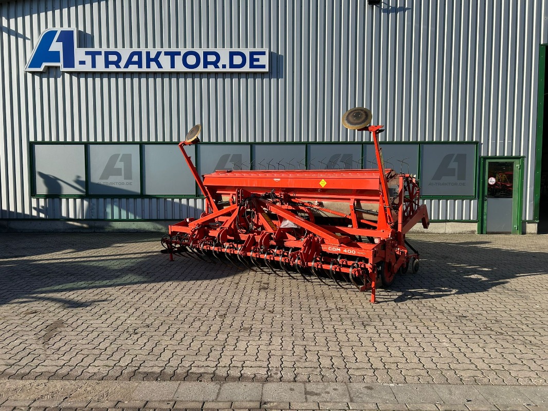 Kuhn Integra G II mit CDM 400, Sittensen, Hamburger Straße 6 Sittensen