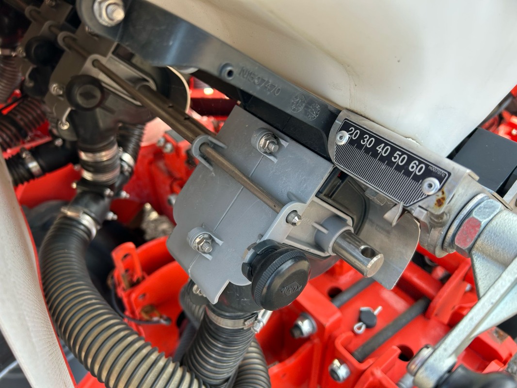 7. Bild für Kuhn Maxima 3 RT E *DEMO* - K-Evolution GmbH in Sittensen